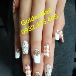 Golden Nail Salon