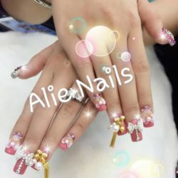 Alie nails