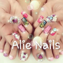 Alie nails