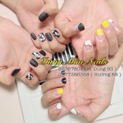 Dung Mon Nails