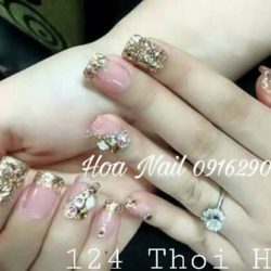 Hoa Nail